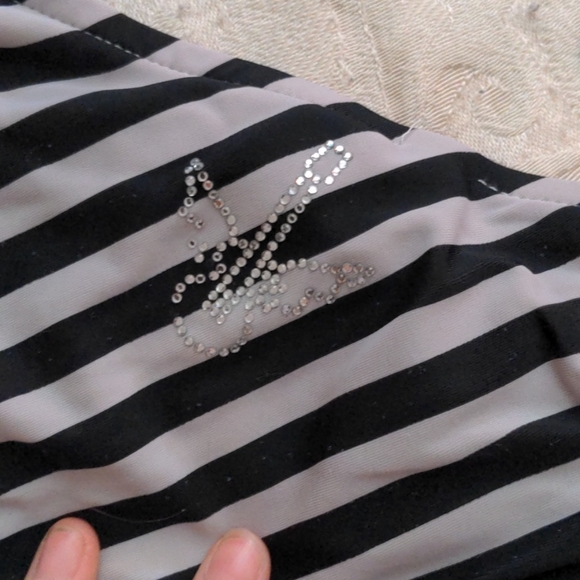 Grey and black striped bikini - Picture 5 of 7